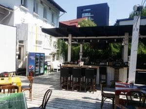 Copper's Pub, restaurant cu specific american in Hristo Botev