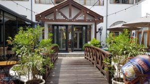 The Grill, restaurantul de la Le Club in Satul Francez (Le Village Francais)