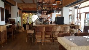 The Grill, restaurantul de la Le Club in Satul Francez (Le Village Francais)