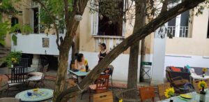 Voila Bistrot, terasa boema in Bucuresti