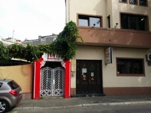 Backyard Garden & Pub, local boem in Popa Nan