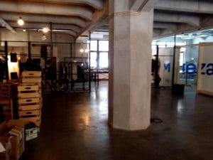 Beans & Dots, una dintre cafenelele boeme din Palatul Universul