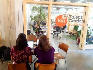 Beans & Dots, una dintre cafenelele boeme din Palatul Universul