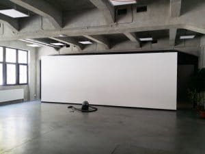 Beans & Dots, una dintre cafenelele boeme din Palatul Universul