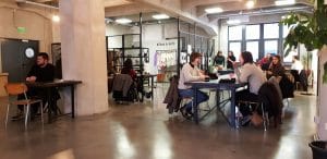 Beans & Dots, una dintre cafenelele boeme din Palatul Universul