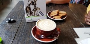 Beans & Dots, una dintre cafenelele boeme din Palatul Universul