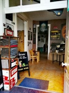 Boogie, bar & pub de motociclisti si rockeri