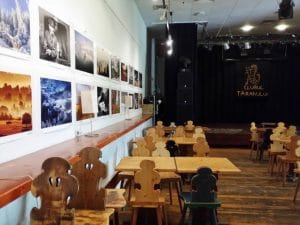 Clubul Taranului (MTR), restaurant si terasa la Muzeul Taranului Roman