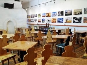 Clubul Taranului (MTR), restaurant si terasa la Muzeul Taranului Roman