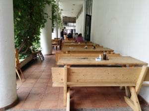 Clubul Taranului (MTR), restaurant si terasa la Muzeul Taranului Roman