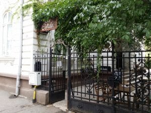 Coftale, restaurant boem pe strada Stefan Mihaileanu