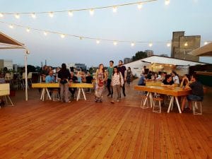 Deschis Gastrobar, club si terasa pe acoperisul Fabricii de Bumbac in Splaiul Unirii