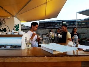 Deschis Gastrobar, club si terasa pe acoperisul Fabricii de Bumbac in Splaiul Unirii