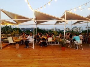 Deschis Gastrobar, club si terasa pe acoperisul Fabricii de Bumbac in Splaiul Unirii
