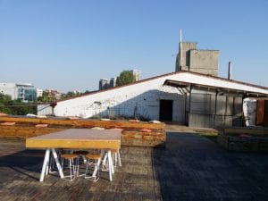 Deschis Gastrobar, club si terasa pe acoperisul Fabricii de Bumbac in Splaiul Unirii
