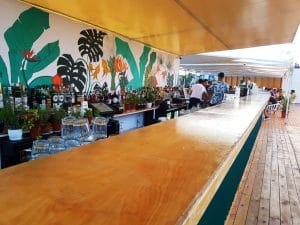 Deschis Gastrobar, club si terasa pe acoperisul Fabricii de Bumbac in Splaiul Unirii