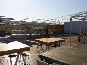 Deschis Gastrobar, club si terasa pe acoperisul Fabricii de Bumbac in Splaiul Unirii