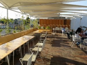 Deschis Gastrobar, club si terasa pe acoperisul Fabricii de Bumbac in Splaiul Unirii