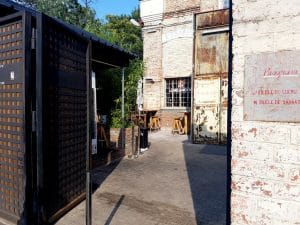 Expirat (Halele Carol), local boem la Filaret, langa parcul Carol