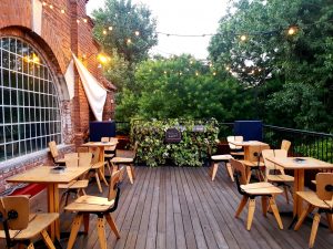 Expirat (Halele Carol), local boem la Filaret, langa parcul Carol