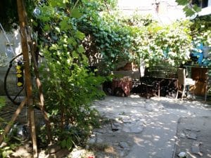 Gradina Sticlarilor, boema artistica in Vasile Lascar, Bucuresti