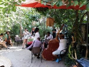 Gradina Sticlarilor, boema artistica in Vasile Lascar, Bucuresti