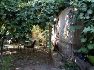 Gradina Sticlarilor, boema artistica in Vasile Lascar, Bucuresti