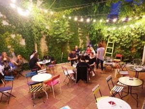 Have a Cigar, pub pop-rock si local boem cu terasa pe strada Dianei din Bucuresti