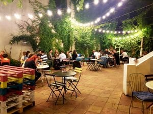 Have a Cigar, pub pop-rock si local boem cu terasa pe strada Dianei din Bucuresti