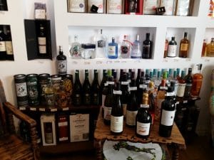 La Bottega del Tartufo, Pasterra, cainele Bosco, mancand paste si band vin