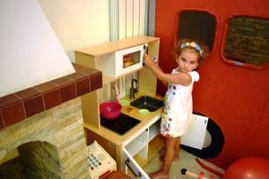 La Iris, cafenea - club de familie cu loc de joaca pentru copii in Cotroceni