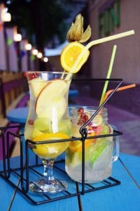 La Iris, cafenea - club de familie cu loc de joaca pentru copii in Cotroceni