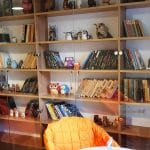 Lente Arcului, cafenea boema cu mansarda in strada Arcului din Bucuresti