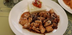 Lente Arcului, cafenea boema cu mansarda in strada Arcului din Bucuresti