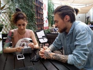 Lente Dionisie Lupu (Piata Lahovari), cafenea boema cu street food