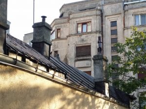 Lente Dionisie Lupu (Piata Lahovari), cafenea boema cu street food