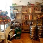 Lente Dionisie Lupu (Piata Lahovari), cafenea boema cu street food