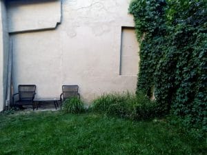 Lente Dionisie Lupu (Piata Lahovari), cafenea boema cu street food