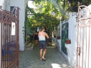 Lente, local boem in strada General Praporgescu