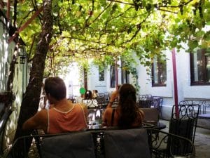 Lente, local boem in strada General Praporgescu