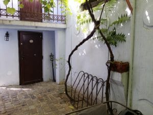 Lente, local boem in strada General Praporgescu