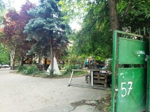 Lokal, gastropub boem pe strada Mihai Eminescu din Bucuresti