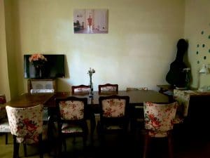 Lokal, gastropub boem pe strada Mihai Eminescu din Bucuresti