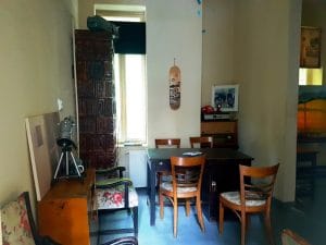 Lokal, gastropub boem pe strada Mihai Eminescu din Bucuresti