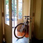 Lokal, gastropub boem pe strada Mihai Eminescu din Bucuresti