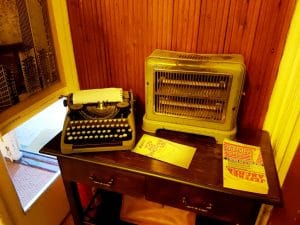 Lokal, gastropub boem pe strada Mihai Eminescu din Bucuresti