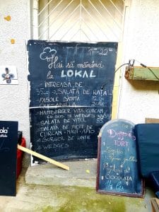 Lokal, gastropub boem pe strada Mihai Eminescu din Bucuresti