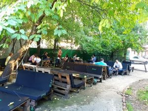 Lokal, gastropub boem pe strada Mihai Eminescu din Bucuresti
