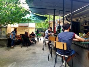 Lokal, gastropub boem pe strada Mihai Eminescu din Bucuresti
