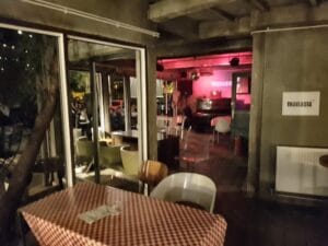 Manasia Hub, local boem in Bucuresti, zona Calea Mosilor